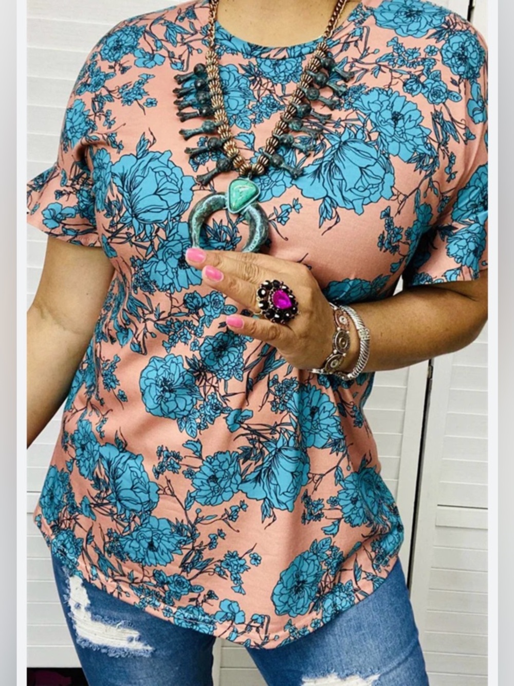 Floral Scoop Neck Short Sleeve Top in Peach and Teal
